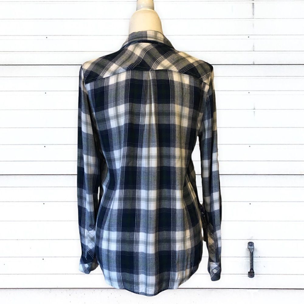 Plaid Button-up Shirt S - Picture 2 of 9